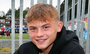 Isak (16) med ny scoring for Manchester United