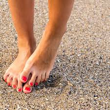 Die temperatur nähern sich den 20 °c an und die sandalen werden aus. Hornhaut Entfernen Die Besten Tipps Und Hausmittel Brigitte De