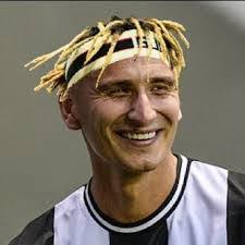 Neil Milligan's Instagram, Twitter & Facebook