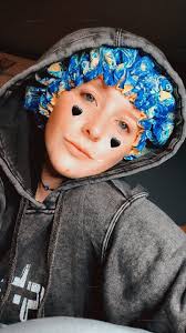 Long shot, but does anyone know the vendor that had the Garfield bucket  hats? I went back around to look, but couldn't find the stand 😭