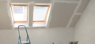 Lorsque l'on souhaite changer une ou plusieurs fenêtres la question du coût se pose presque immédiatement. Le Tarif D Un Velux Pose Et Devis Velux