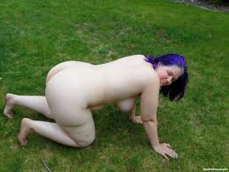 6:00 dusche frau nackt zeigt sich sexy erregend luder. Mein Mollige Freundin Tina Posiert Nackt Im Garten Nackte Frauen Bilder