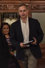 ¿qué pasó con los municipios de la esperanza del envivo: La Historia De Los Abuelos Y Los Papas De Hugo Lopez Gatell Que Debes Conocer Historieta Del Medio Ambiente Historia Partido Socialista Obrero Espanol