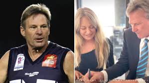 The herald sun's fiona byrne revealed the afl great found amanda brown lying on the floor of their docklands apartment. Qyqpjehoc7hvfm