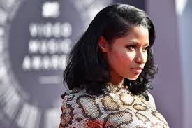 No extensions, she captioned the photo, proudly. Nicki Minaj Real Hair No Weave Lara Been Croft Nicki Minaj Shows Fans Her Real Hair She Has Inches Bossip