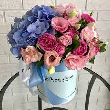 Rose Studio доставка цветов по краснодару цветочный магазин в краснодаре Sredi Budnichnoj Suety I Krugovorota Del Ne Zabyvajte O Romantichnyh Momentah Kotorye Ukrashayut Zhizn I Daryat Prekr Floristika Cvetochnye Korziny Cvetochnye Bukety