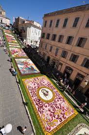 Genzano di roma is a town and comune in the metropolitan city of rome, in the lazio region of central italy. The Genzano Infiorata A Living Carpet Of Flowers Italian Ways