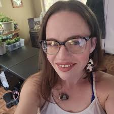 Nutrition Scientist, Dr Stacy Sims, reveals why fasting is different for  women compared to men... 👀