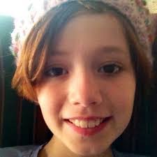 Emily Settles's Instagram, Twitter & Facebook