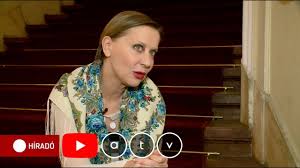 I believe in dedicated work, to serve the legacy of a century and to find new paths is a goal worth living for. Eszenyi Eniko Hatarozott Vezeto Vagyok Youtube