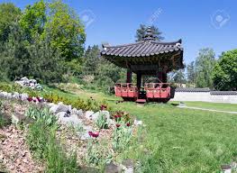 But how much do we really know about what goes on in that country? Kiew Botanischer Garten Namens Grishko Eroffnete Ausstellung Korean Garden Pavilion Pagode Ist Ahnlich Pavillon Aeryundzhun In Palace Changduk In Seoul Korea Lizenzfreie Fotos Bilder Und Stock Fotografie Image 69514993