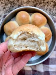 Sourdough Discard Soft White Rolls Amy Bakes Bread Recipe In 2020 Sourdough Starter Discard Recipe Starters Recipes Sourdough Recipes