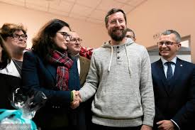 To cztery dziewczynki i chłopiec: Tu Przyszli Na Swiat Pawel Adamowicz I Slynne Gdanskie Piecioraczki Jozio Urodzil Sie Jako Ostatni Bo Szpital Sie Przenosi Zdjecie Nr 2