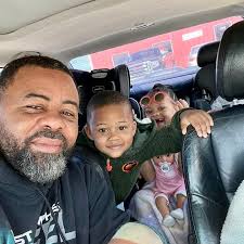 Christopher Blake Scott (@mr72688)