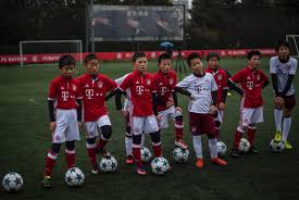 Fc bayern is the first european top club offering an application in china. Bayern Munich In Spat With China Fans Over Boy Band Endorsement South China Morning Post