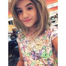 Equipe Chiquititas: Sophia Valverde e Carolina Chamberlain se divertem com  perucas nos bastidores das gravações