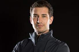 Comcast Ceo S Son And Gamer Tucker Roberts To Head Company Owned Esports Team