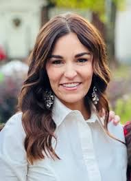 Krysten Moore's Instagram, Twitter & Facebook