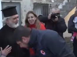 Greece, peloponnese, west greece and. Filhse O Xardalias To Xeri Toy Papa Den Exei Kamia Shmasia Gnwmes News 24 7