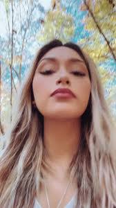 Gloria Durham's Instagram, Twitter & Facebook