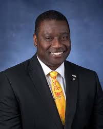 Fall/Winter PLAY Guide 2022 by Denton Parks and Recreation