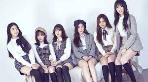 It was released in japan by . Lirik Lagu Fallin Light Gfriend Lengkap Dengan Terjemahan Bahasa Indonesia Trending Youtube Suryamalang Com