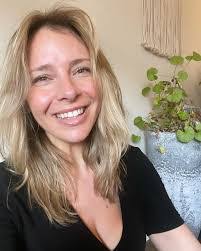 Emily Massey's Instagram, Twitter & Facebook