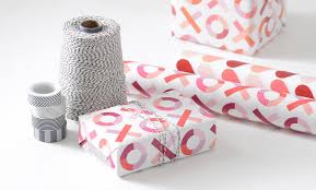 Choose from these valentine's day gifts for your husband, boyfriend, father, or brother to show him how much you love him. Valentine S Day Gifts For Him Gifts For Men Zazzle Uk Blog