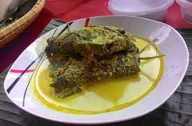 Nasi lemuni ini berwarna hitam dan dimasak menggunakan daun lemuni yang semakin sukar didapati masa kini. 20 Makanan Tradisional Perak Sedap Yang Dilupakan Sedap Kena Cuba Saji My