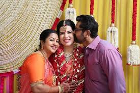 Radhika sarathkumar entered to the film industry at the age of 16 years through a tamil film kizhakke pogum rail. Rayanne Hardy