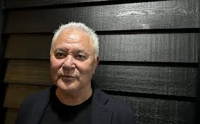 Sir Hekenukumai Puhipi's children farewell their father