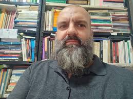 Nossa Senhora: Exemplo de Fé e Esperança para a Juventude