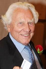 Mitchell Faircloth Películas • Edad