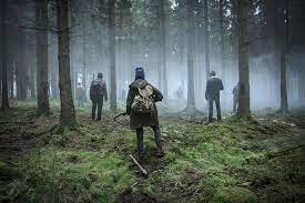 La série zone blanche, tournée dans les vosges et diffusée depuis 2017 à la télévision, est désormais disponible sur netflix. Tournage Grand Est