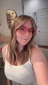 Hi community! I'm after a hair dresser to come to my house. I've got health  issues and have been struggling with the chairs in the salon… Haven't been  in a year! Be