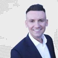 Chris Athas's Instagram, Twitter & Facebook