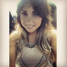 Stream Violeta.Davis music