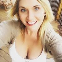 Vanessa Gore's Instagram, Twitter & Facebook