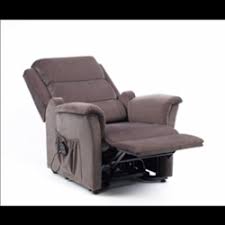 Drive Portland Riser Recliner Dual Motor It Is A Dual Motor Recliner That Comfortably Fits Your Body And Helps You Relax Recliner Recliner Chair Lounge Chair