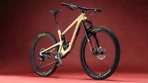 Browse santa cruz bikes for sale by independent bike shops and private sellers across the us, right here on bikeexchange. Santa Cruz Hightower Review 2020 Bible Of Bike Tests Youtube