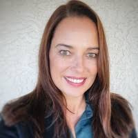 Lenore Richter's Instagram, Twitter & Facebook