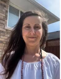 Hello, I'm Adriana, I joined this group because I resonate with what's  being posted here and I love the energy of the group. This is the energy I  wanna be in. 🌟