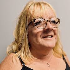 Turn up the heat! Chef Josh Archibald led our intern cohort in a hands-on… 