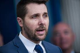 Biden Adviser Says US Economy Can Withstand Fed Inflation Fight