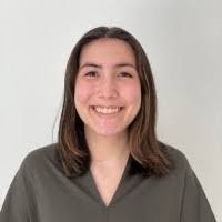 Tessa Clement's Instagram, Twitter & Facebook