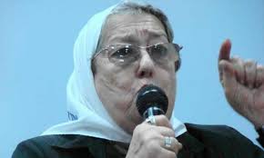 Hebe de bonafini es una mujer extremadamente polémica por el simple hecho de que nunca se ha guardado ni la más mínima opinión de nada de lo que piensa ni de lo que está sucediendo en el mundo. Hebe De Bonafini Y Sus Frases Mas Celebres La Boca Del Pez Bolson Web