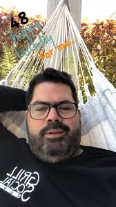 48 años y seguimos adelante.