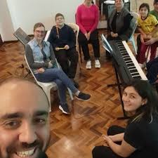 ✨ Que semana incrível em Cascavel/PR, no 35º Festival de Música de  Cascavel!, Foram dias intensos de aulas, oficinas, jams, gigs e ainda tive  a honra de participar de três músicas com a Orquestra — ...