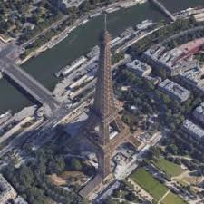 Today, the eiffel tower in paris is a 300 meters tall (324 meters with antennas) structure weighing approximately 10. Eiffel Tower In Paris France Virtual Globetrotting
