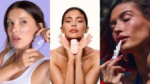 RAQUEL FORD : Social Media